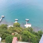Victoria Marina Flat